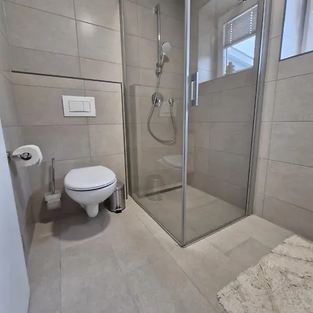 Apartma Livada *
